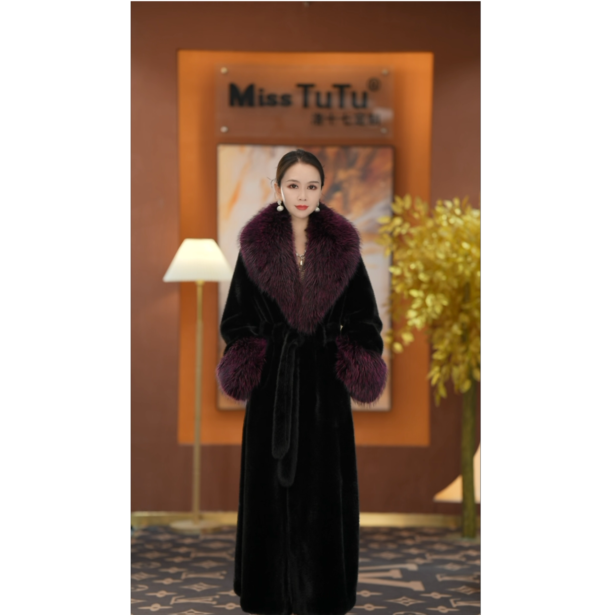 【洛十七】高奢气质秋冬新款黑色玫红毛领毛外套(衣长115)