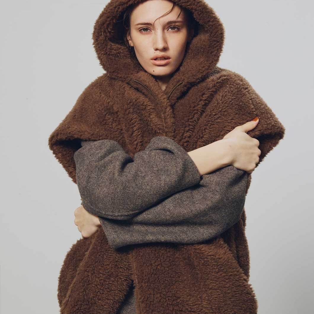 包邮包税 umii 日代 coel 连帽毛毛马甲上衣 25年11月 185302032