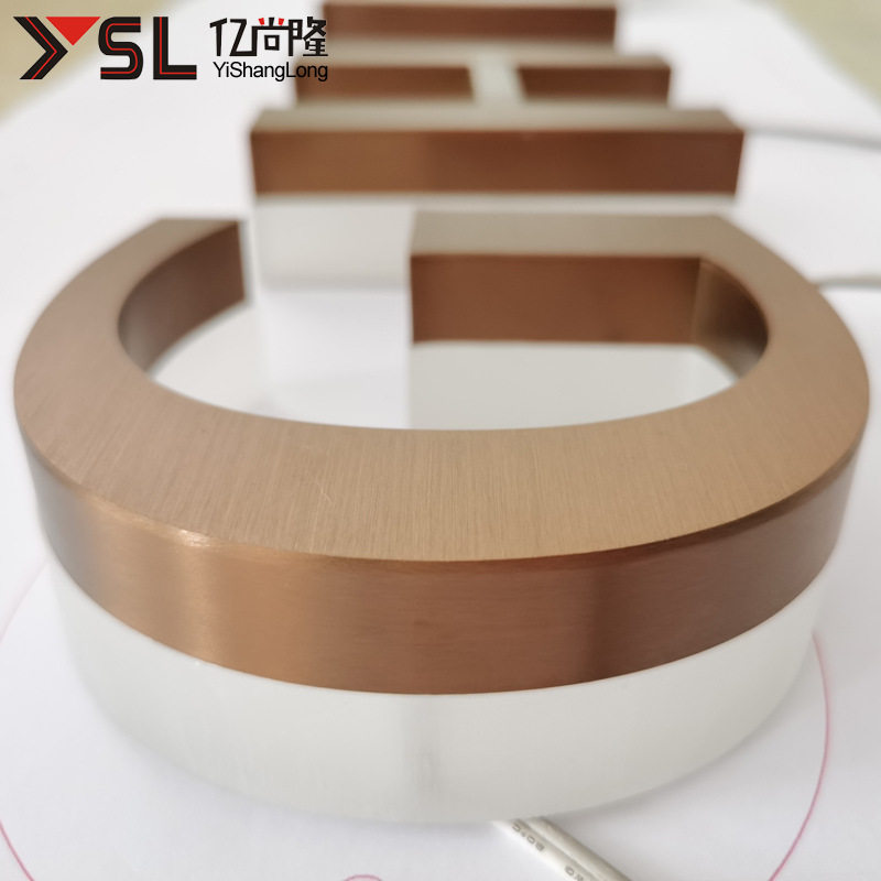 ����LED������ˮ���ײ����õ����ѽ����Ľ𷢹�����ͷ�������