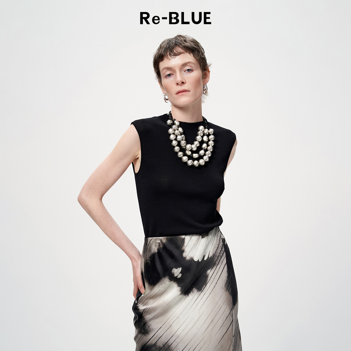 Re-BLUE轻奢极简质感针织背心