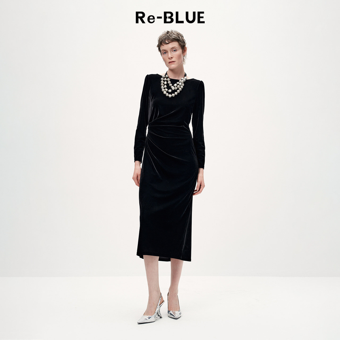 Re-BLUE轻奢优雅女装精致优雅船领长袖丝绒连衣裙秋冬气质裙子