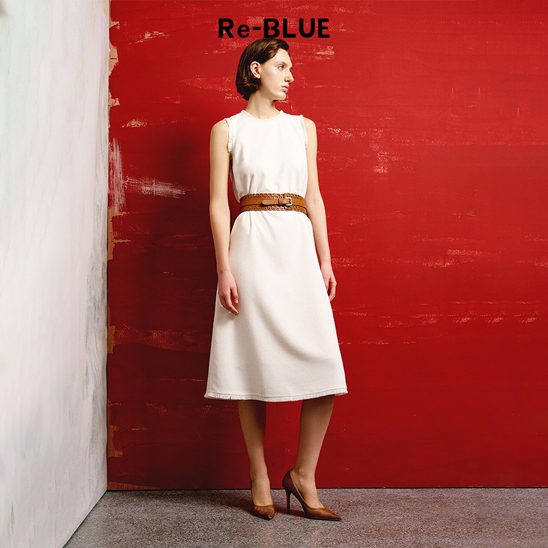 慵懒舒适无袖A型连衣裙