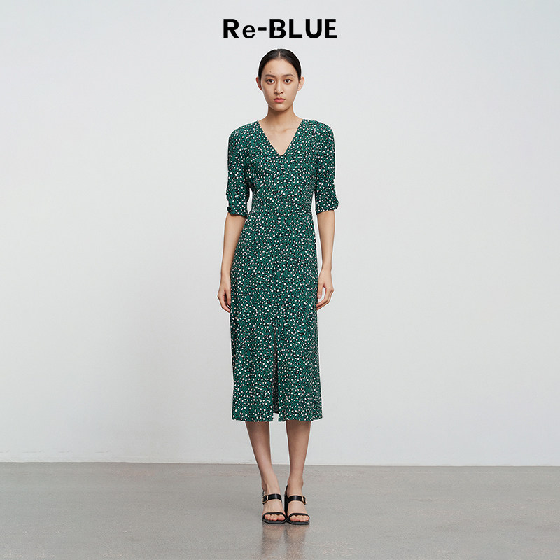 Re-BLUE轻奢优雅女装墨绿色豹纹印花V领A摆中袖连衣裙
