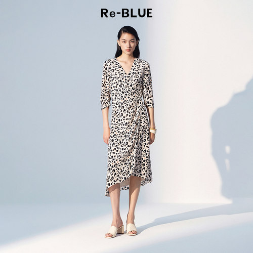 Re-BLUE印花v领七分袖围裹连衣裙
