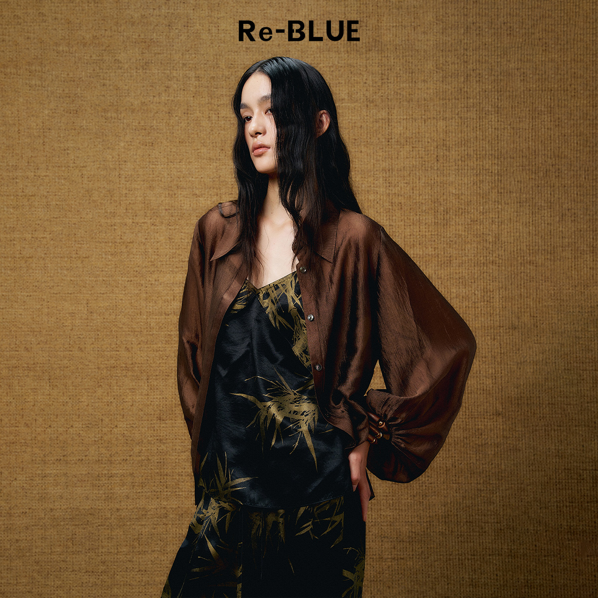 浪漫法式醋酸微光灯笼袖开衫