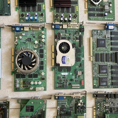 3Dfx/nVIDIA Geforce3 TI500/200/ATI-8500/8800 AGP收藏显卡帝盟