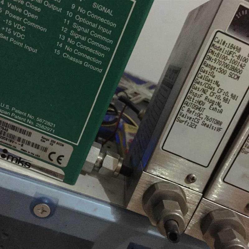 MKS MASS-FLO 200 O2 SCCM M100B22CS18V 流量计