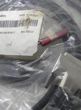 原装正品 戴尔   PowerVault 220S V2(SCSI)线  T8704