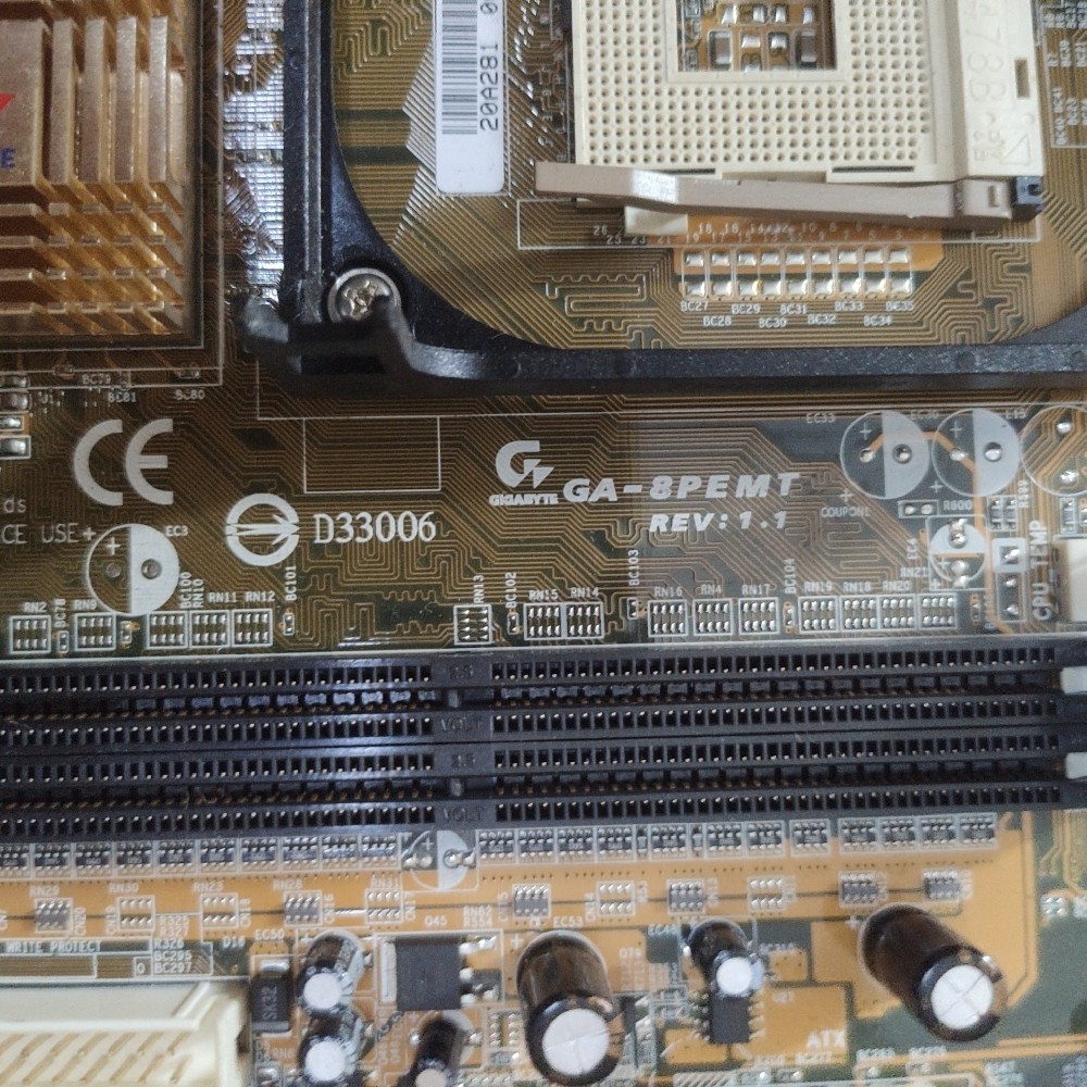 GA-8PEMT技嘉865主板使用稳定