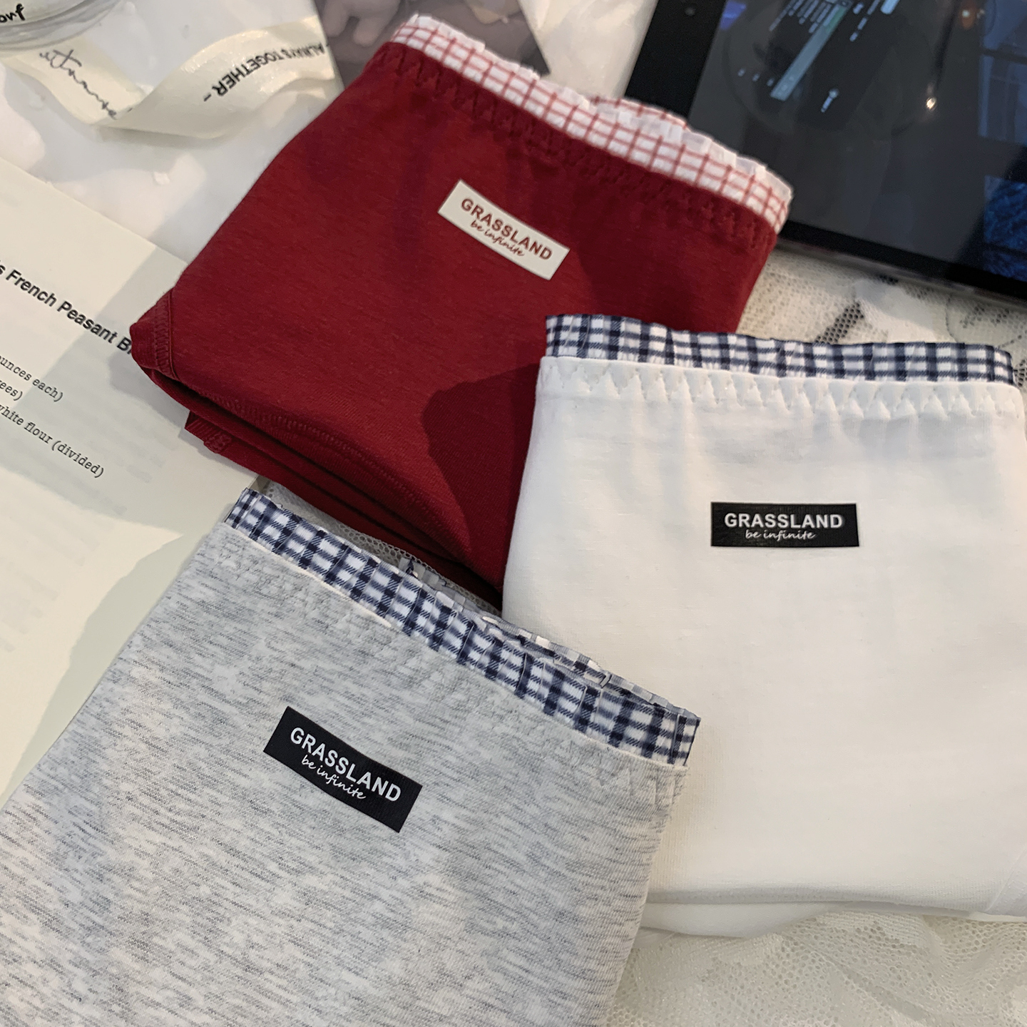 甜美撞色少女纯棉中腰三角裤女