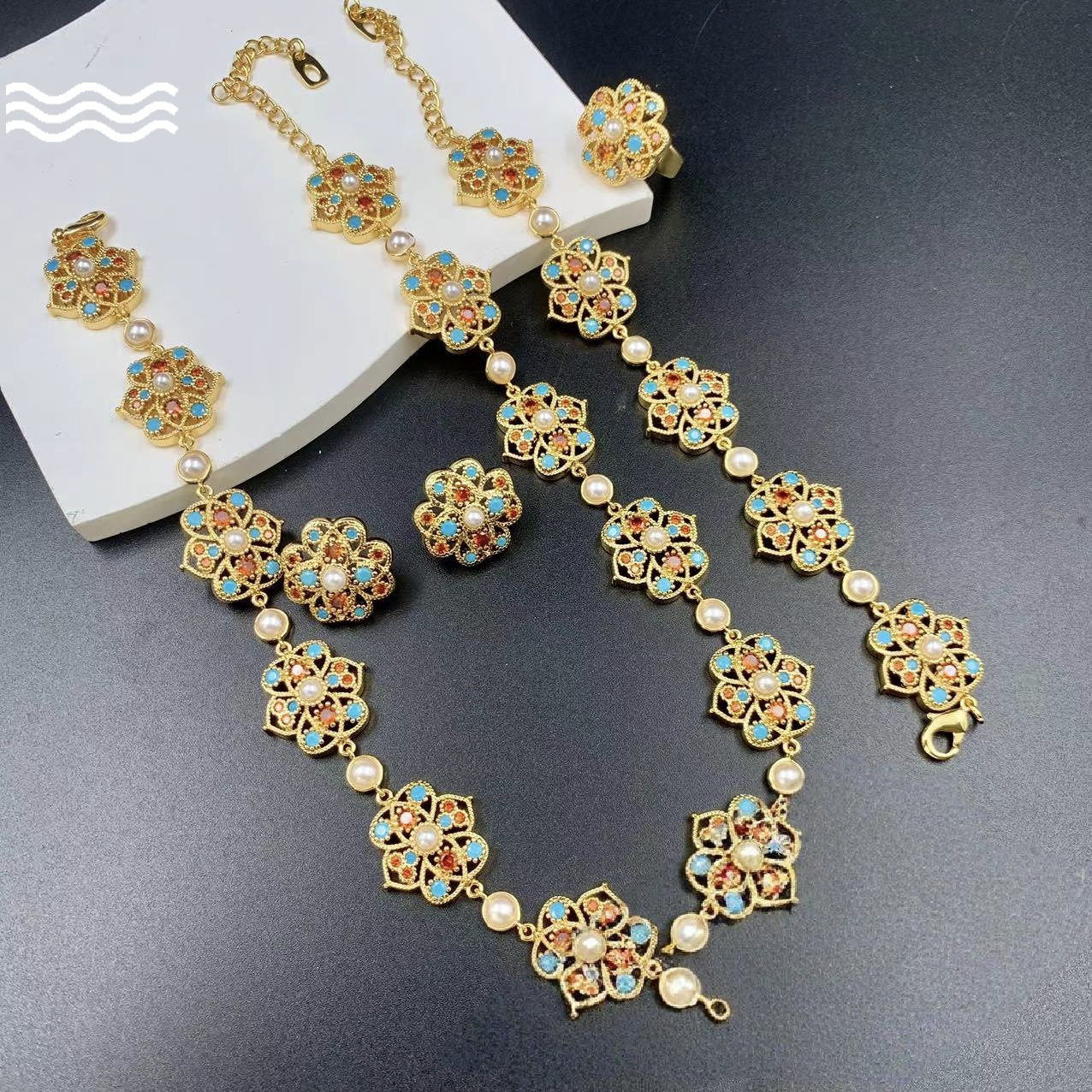 中古小众不规则花朵首饰套装 轻奢黄铜镶嵌手链项链耳钉戒指套装