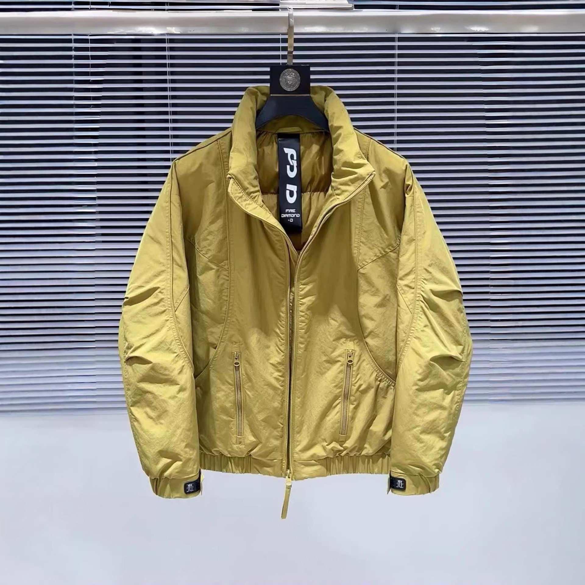 2025冬季新款男士羽绒服韩版修身时尚青少年加厚保暖羽绒服男外套