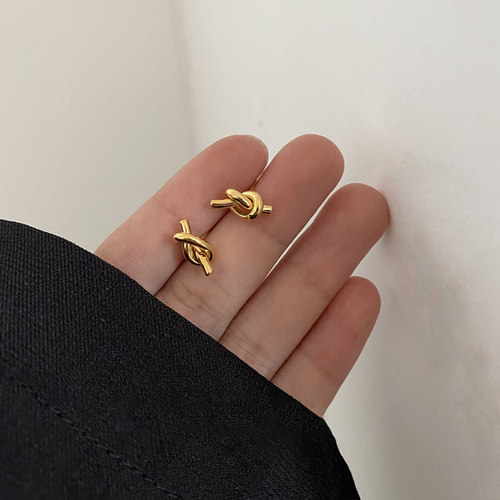 伊灿打结交叉纯银耳钉女冷淡风