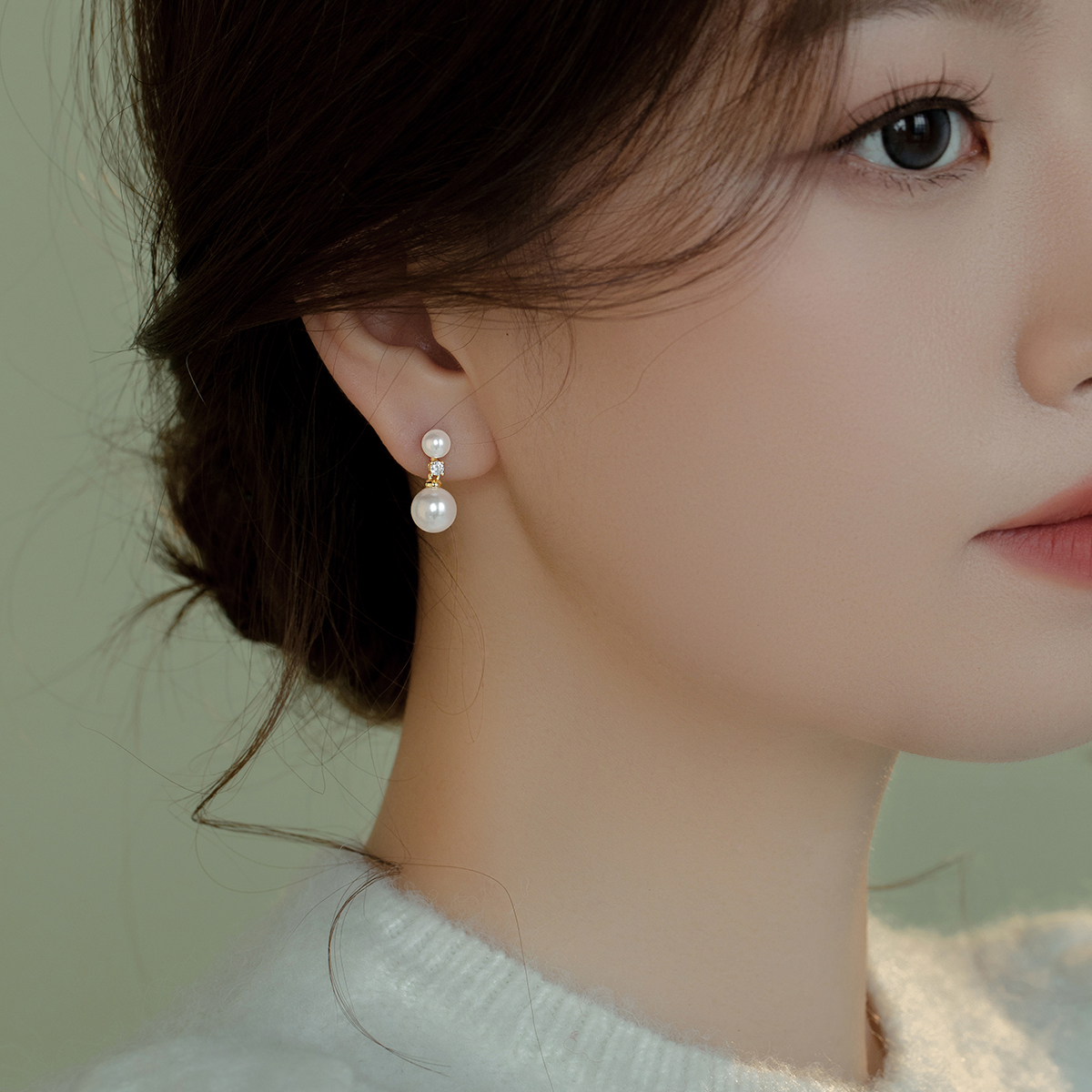 伊灿施家微镶珍珠耳钉女纯银