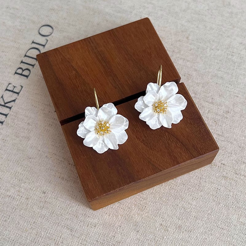 伊燦氣質山茶花純銀耳環女