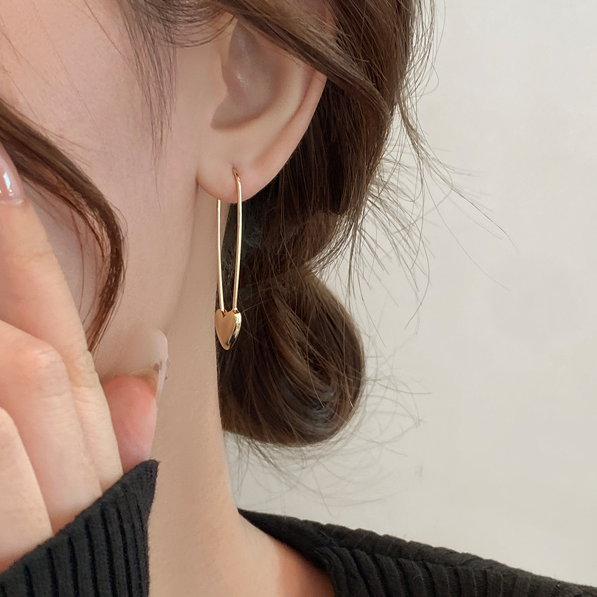 韩版时尚金属爱心耳环小众设计感高级耳坠2025年新款潮耳饰耳钉女