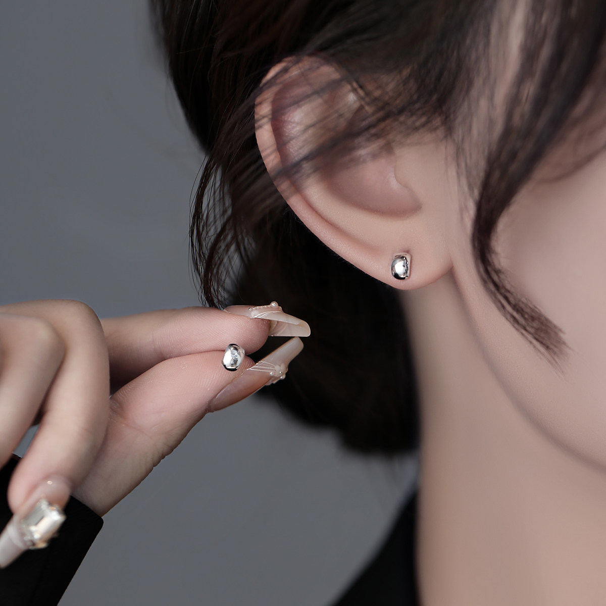 轻奢银豆豆气泡光面纯银耳钉2025新款爆款气质耳环小众设计感耳饰,饰品/流行首饰/时尚饰品新,耳钉,淘宝优惠券,粉丝福利购,淘宝优惠卷