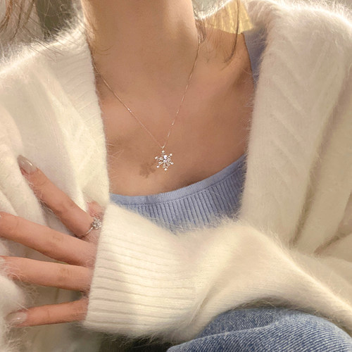 伊灿可旋转锆石雪花吊坠毛衣项链