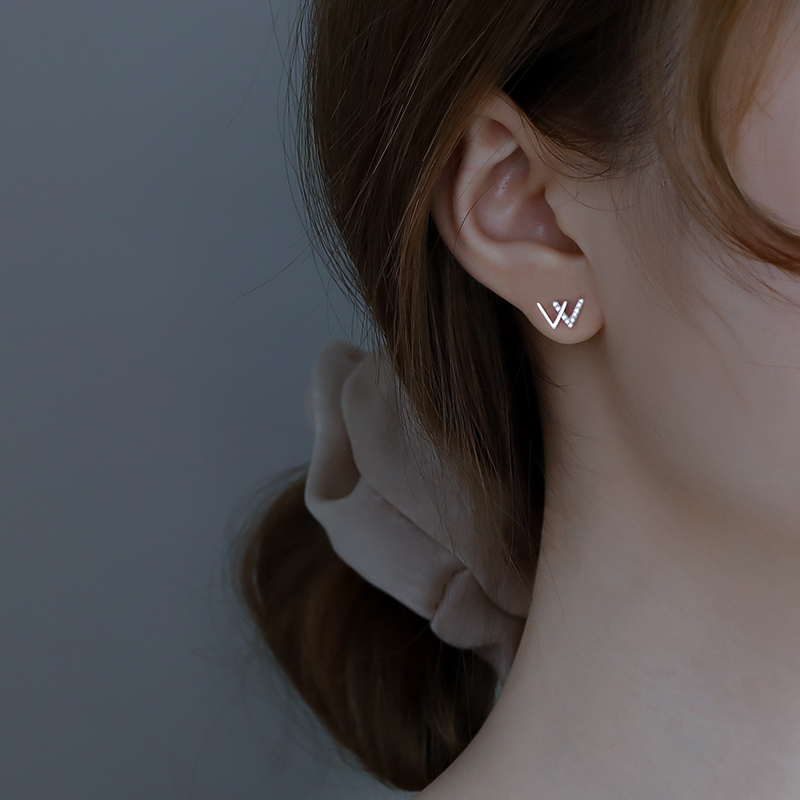 伊灿S999纯银针简约防过敏W耳钉
