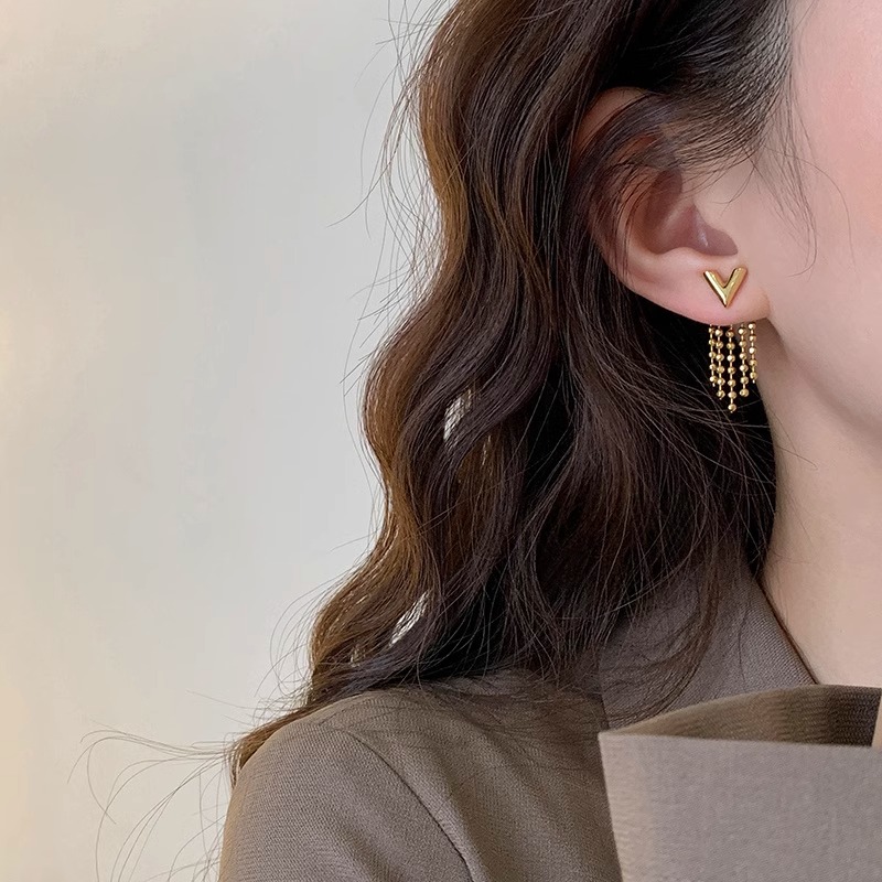 伊灿一款两戴爱心流苏耳钉女纯银