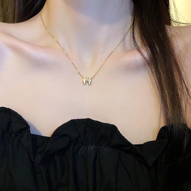 伊灿贝壳字母H吊坠项链女