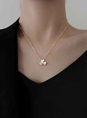 伊灿爱心贝壳三叶草项链女
