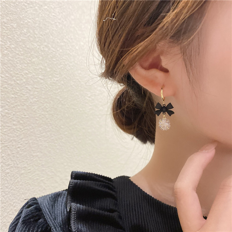 伊灿日韩S925银针黑色蝴蝶结耳环