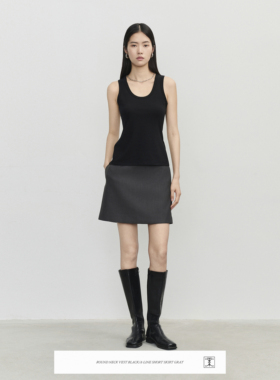 董生活同款CONCISE-WHITE简白新款A字短半裙半身裙设计师