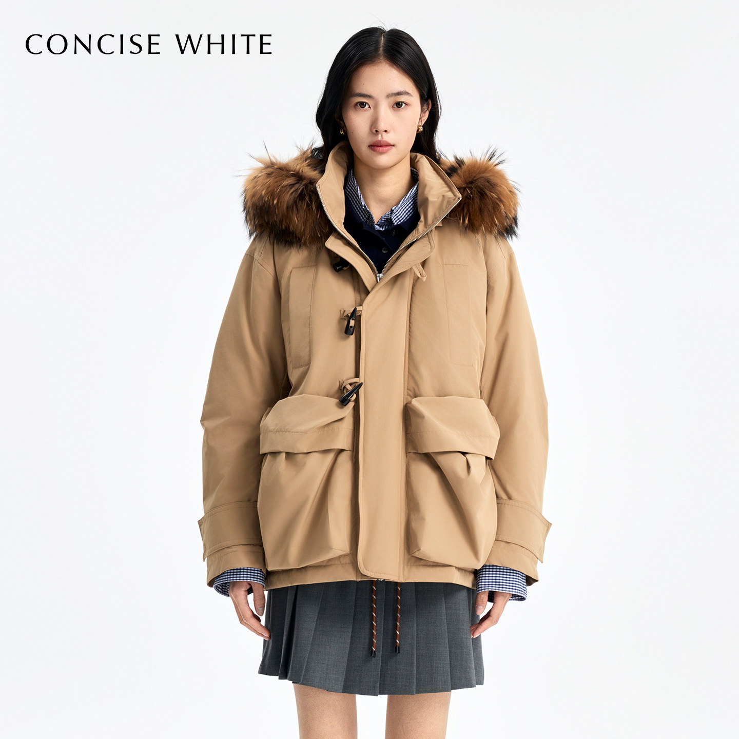 CONCISE-WHITE简白2025秋冬新品工装派克羽绒服毛领鹅绒外套女