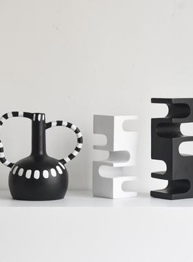 现代个性黑白几何艺术抽象异形摆件高级感样板间展厅软装饰品摆件