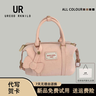 UR原创新款小猫波士顿手提枕头包女2026韩版小众单肩腋下斜挎小包