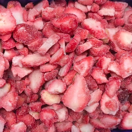 速冻冷冻草莓片甜查理鲜榨果汁红颜餐饮奶茶烘焙1000g亿龙食品,水产肉类/新鲜蔬果/熟食,草莓,淘宝优惠券,粉丝福利购,淘宝优惠卷