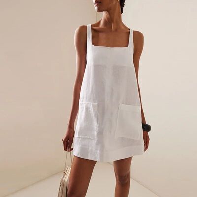 女纯色吊带口袋裙Solid-colored dress with straps and pockets