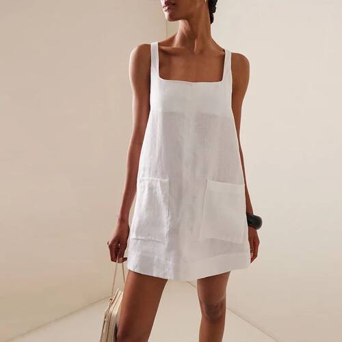 女纯色吊带口袋裙Solid-colored dress with straps and pockets