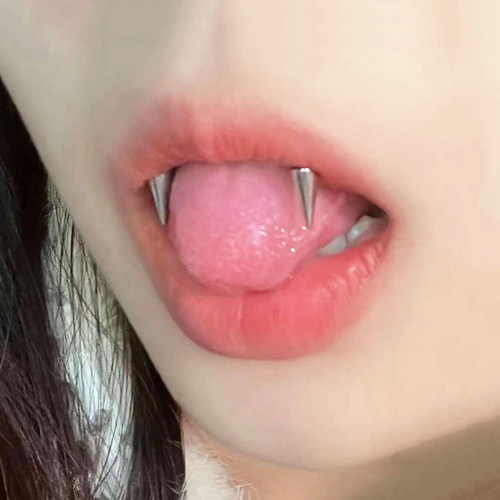 上唇钉虎牙钉弯杆唇钉
