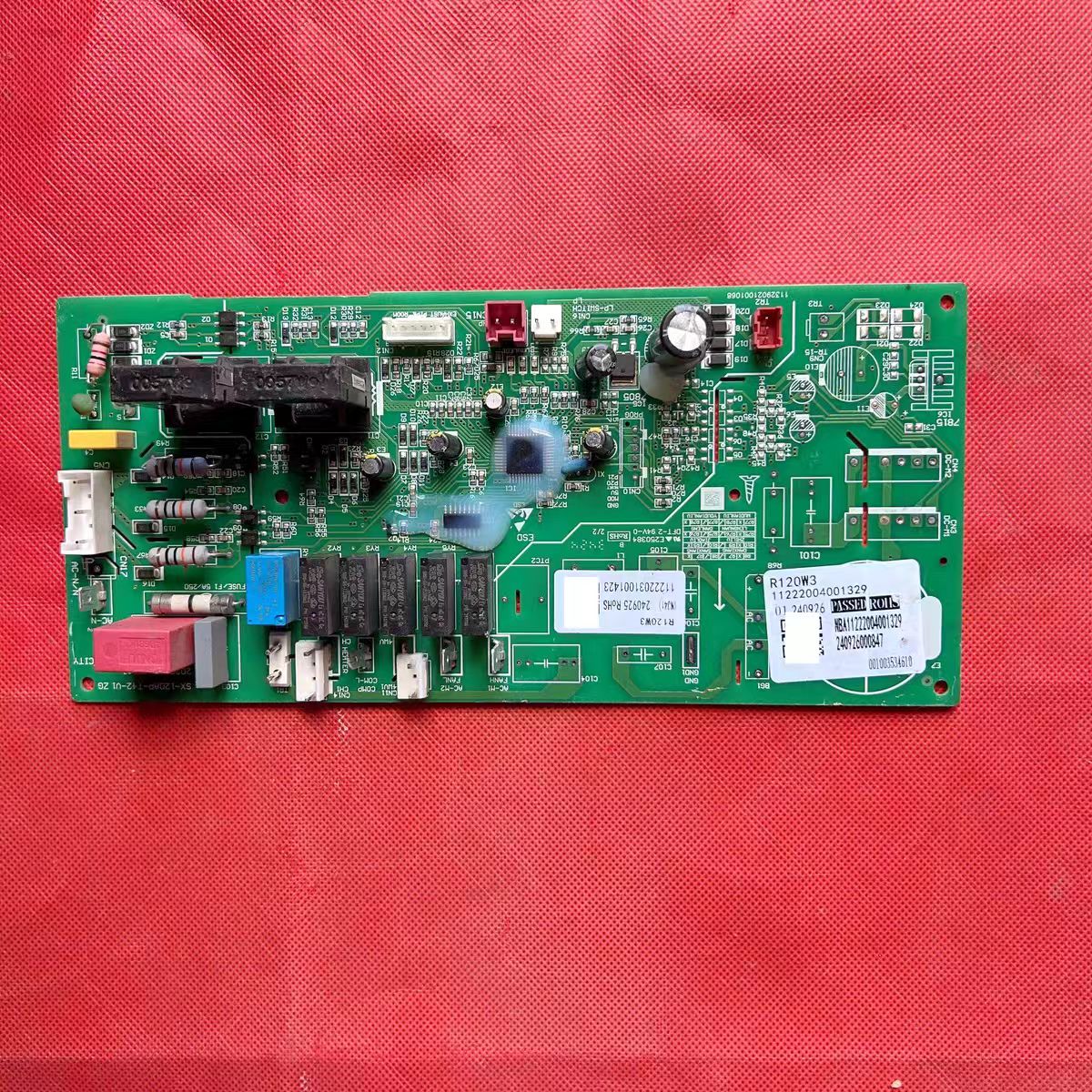 奥克斯空调外机主板R120W