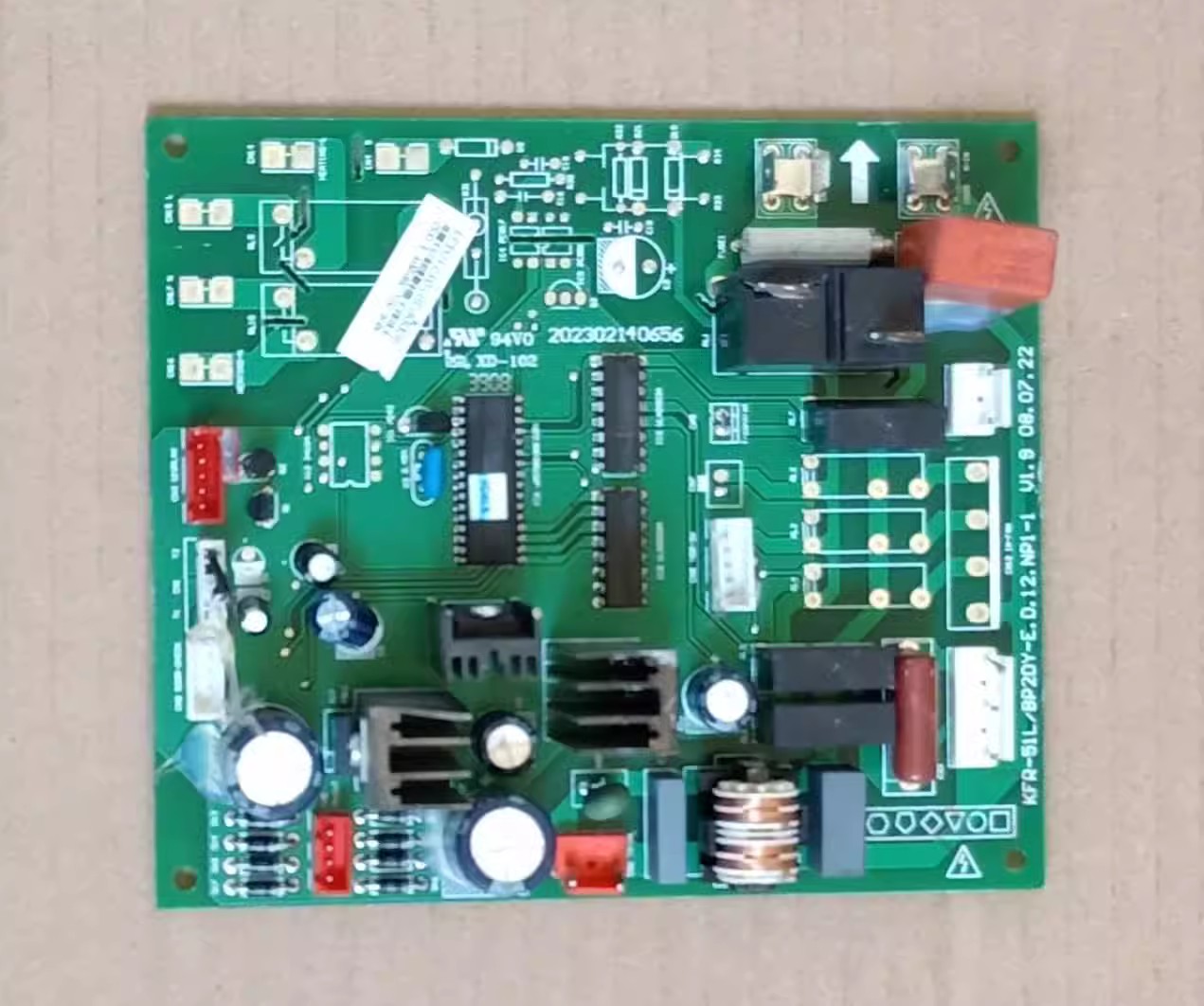 美的空调2202302140656电脑板