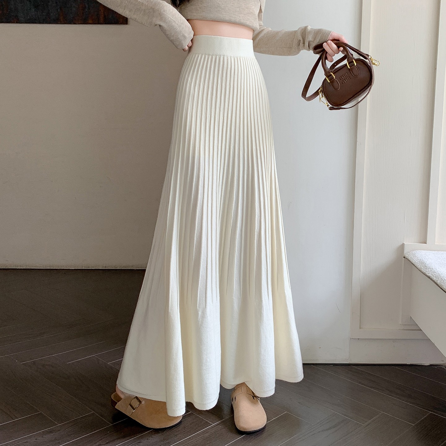 温柔风针织百褶半身裙女2025秋冬新款高腰垂感a字大摆加厚长裙子