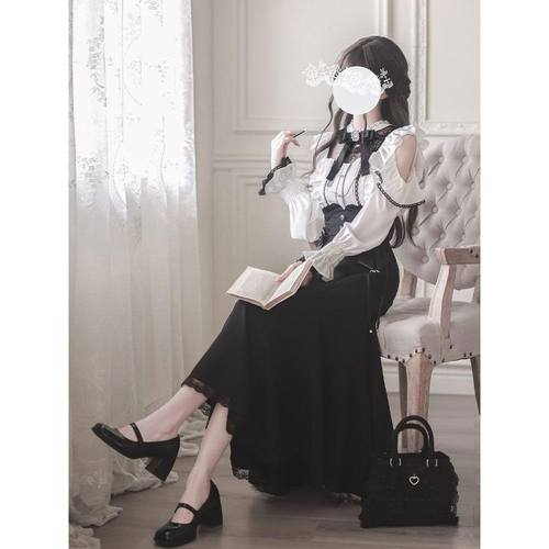 【千鹤】清楚系日系量产型优雅鱼尾裙露肩蕾丝拼接衬衫秋季版套装