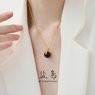 高级感链子轻奢小众独特锁骨链 盐岛熔蜡黑玛瑙小珠短吊坠项链女款