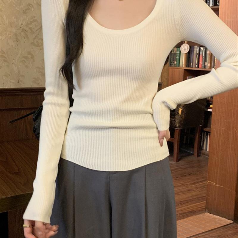 法式u领优雅针织衫女秋冬时髦坑条修身内搭毛衣洋气百搭打底上衣