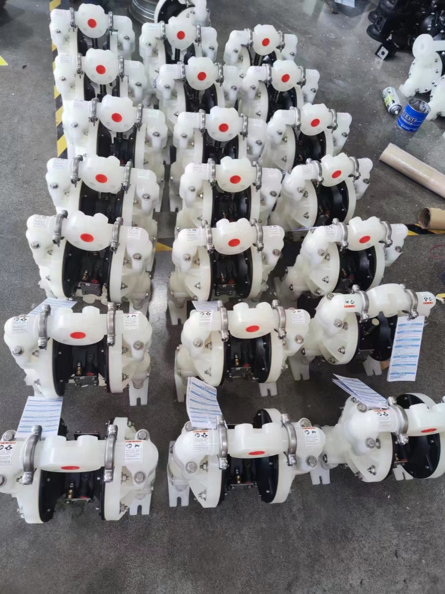 ARO英格索兰塑料气动隔膜泵