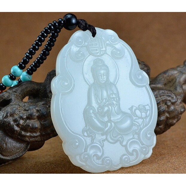 新疆和田白玉原石吊坠羊脂级白玉观音挂件