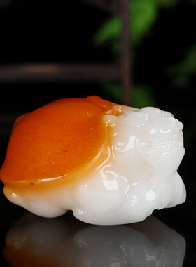 和田玉龙龟手把件和田玉籽料精雕长寿龙头龟把玩件天然玉石把件