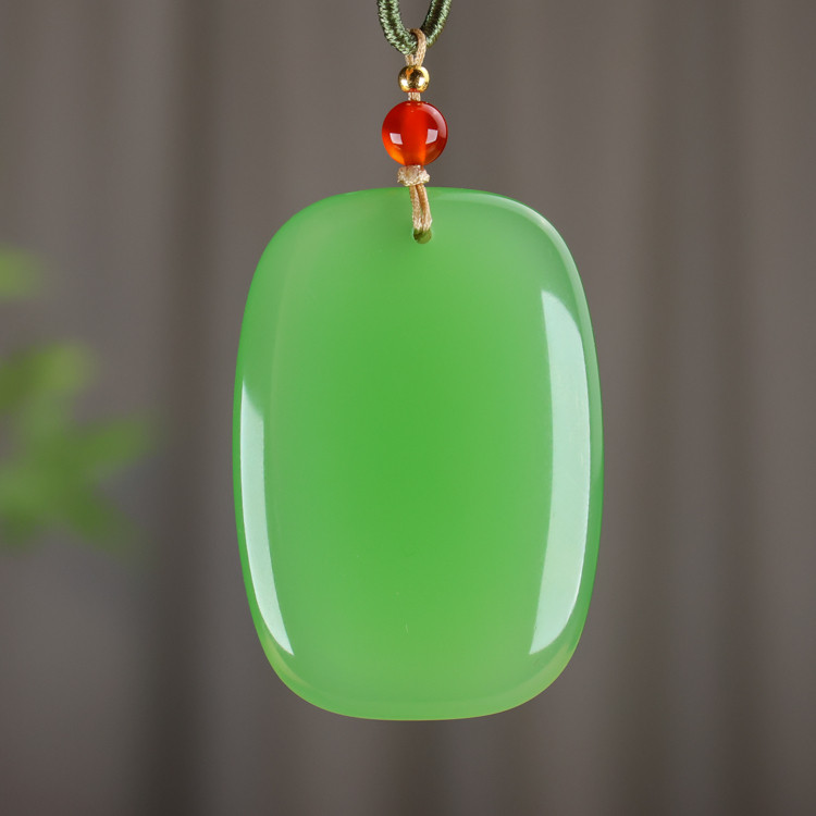 冰种高光和田玉苹果绿平安牌吊坠男女款项链挂件玉石毛衣链挂坠