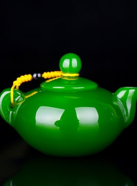 新疆和田玉碧玉手壶把件菠菜绿碧玉壶手玩件把把壶小酒壶把玩件