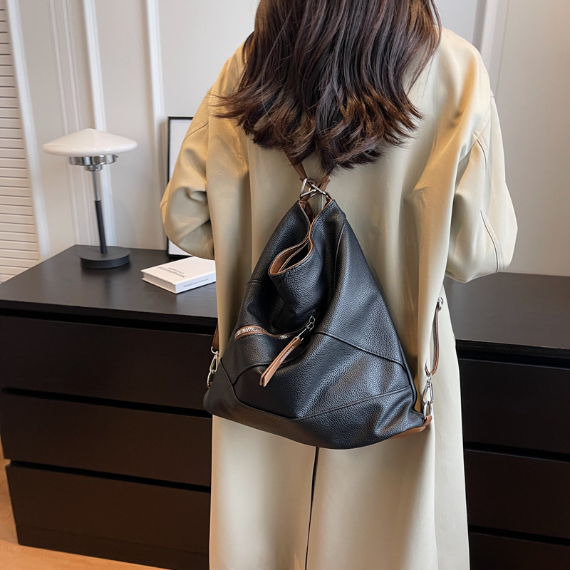 机车原创辣妹双肩包复古软皮大容量多种背法功能可调节单肩托特包