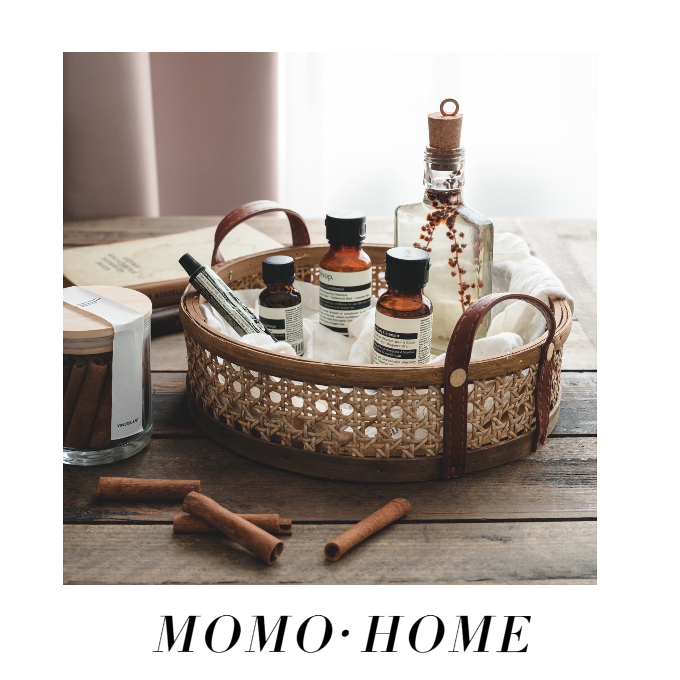 MOMO HOME小红书田园风藤编收纳篮皮质把手香水提篮圆形