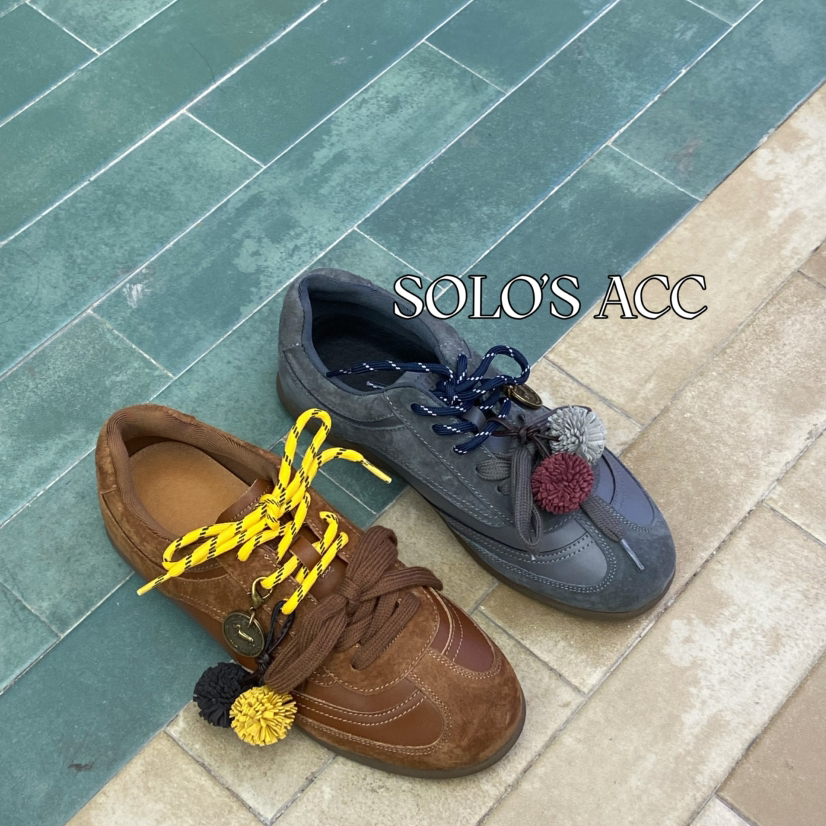 SOLOS ACC自制复古风撞色毛球装饰休闲德训鞋磨砂牛皮CQB733