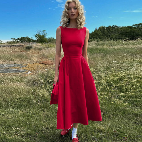 收腰露背女士连衣裙   Waist hugging backless women's dress